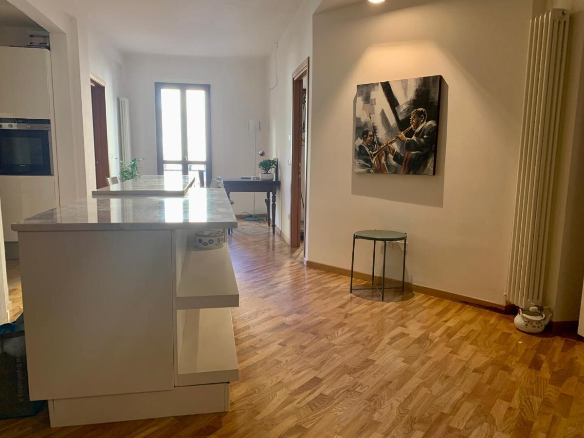 Loft Del Pratello Appartement Bologna Buitenkant foto